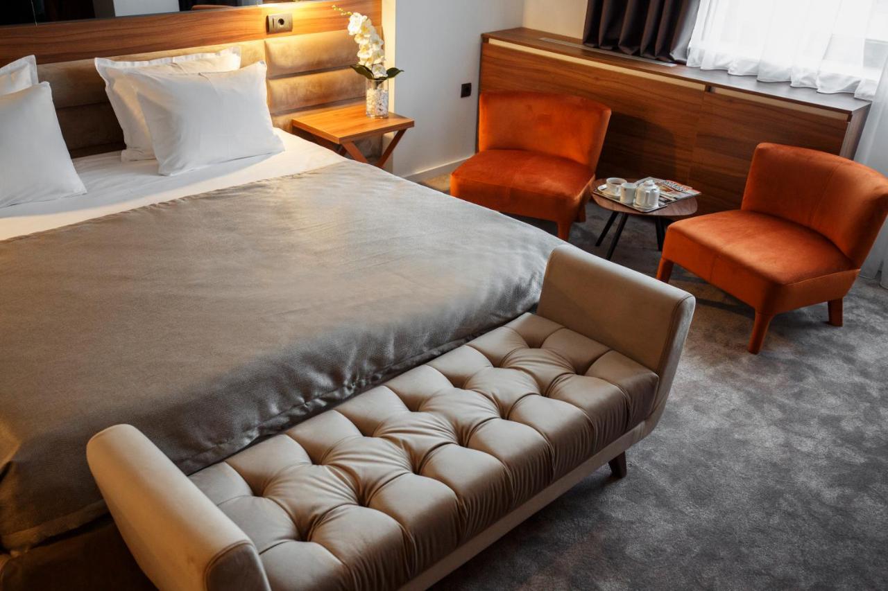 New City Hotel & Restaurant Ni المظهر الخارجي الصورة