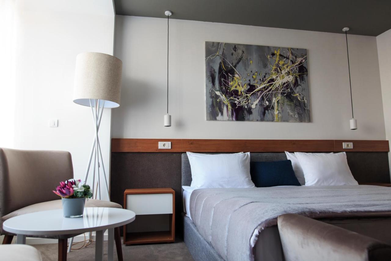 New City Hotel & Restaurant Ni المظهر الخارجي الصورة